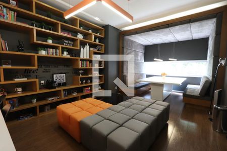 Apartamento à venda com 69m², 2 quartos e 1 vagaÁrea comum - Sala de Reunião