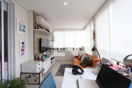 Sala/Varanda de apartamento à venda com 2 quartos, 69m² em Vila Mariana, São Paulo