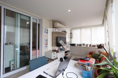 Sala/Varanda de apartamento à venda com 2 quartos, 69m² em Vila Mariana, São Paulo