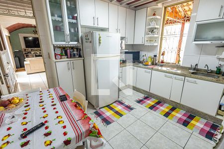 Casa à venda com 230m², 3 quartos e 6 vagasCozinha