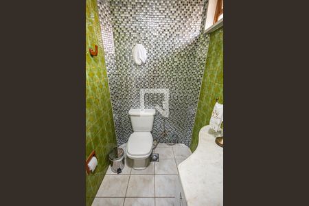 Casa à venda com 230m², 3 quartos e 6 vagasBanheiro