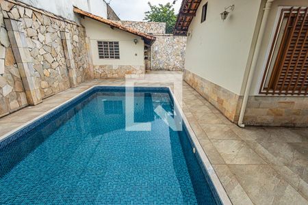 Casa à venda com 230m², 3 quartos e 6 vagasPiscina/quintak