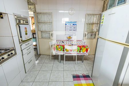 Casa à venda com 230m², 3 quartos e 6 vagasCozinha