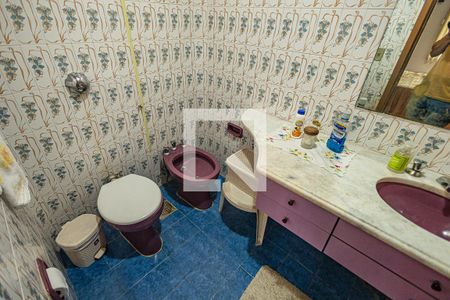 Casa à venda com 230m², 3 quartos e 6 vagasBanheiro Suíte