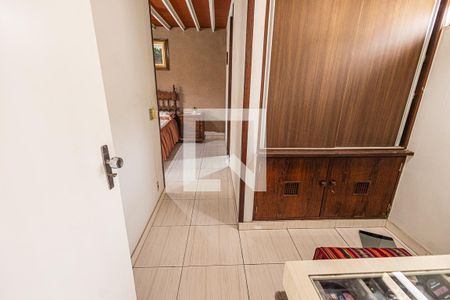 Casa à venda com 230m², 3 quartos e 6 vagasQuarto 2 / suite