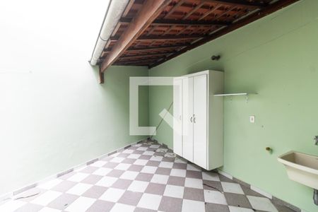 Casa para alugar com 145m², 3 quartos e 2 vagas Casa para alugar com 145m², 3 quartos e 2 vagasÁrea de Serviço