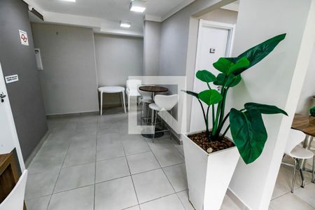 Apartamento para alugar com 41m², 2 quartos e sem vagaÁrea comum - Salão de festas