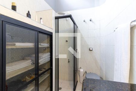 Casa à venda com 180m², 2 quartos e 1 vaga Casa à venda com 180m², 2 quartos e 1 vagaBanheiro