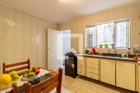 Casa à venda com 180m², 2 quartos e 1 vaga Casa à venda com 180m², 2 quartos e 1 vagaCozinha