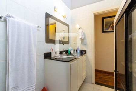 Casa à venda com 180m², 2 quartos e 1 vaga Casa à venda com 180m², 2 quartos e 1 vagaBanheiro