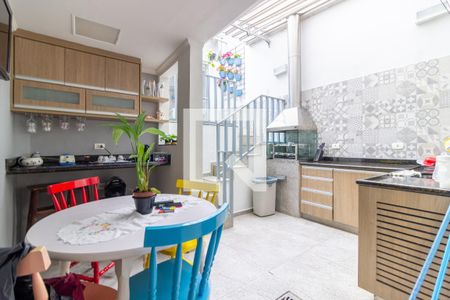 Casa à venda com 180m², 2 quartos e 1 vaga Casa à venda com 180m², 2 quartos e 1 vagaÁrea de Serviço