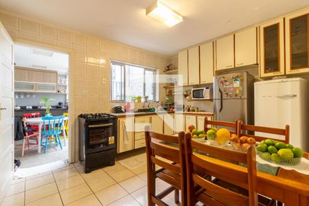 Casa à venda com 180m², 2 quartos e 1 vaga Casa à venda com 180m², 2 quartos e 1 vagaCozinha