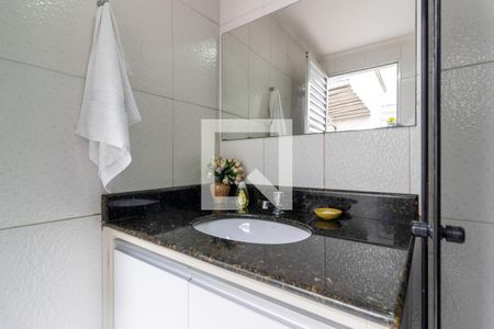 Casa à venda com 180m², 2 quartos e 1 vaga Casa à venda com 180m², 2 quartos e 1 vagaBanheiro de Serviço