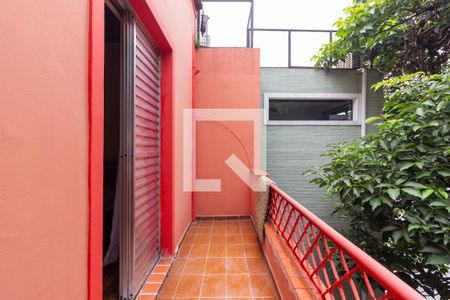 Casa à venda com 180m², 2 quartos e 1 vaga Casa à venda com 180m², 2 quartos e 1 vagaVaranda do Quarto 2