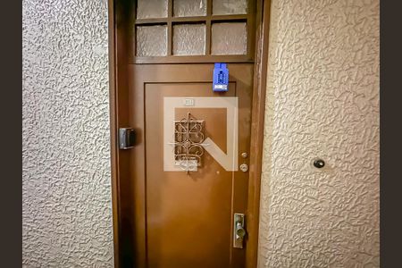 Apartamento para alugar com 69m², 2 quartos e sem vagaLockbox