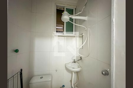 Apartamento para alugar com 69m², 2 quartos e sem vagaBanheiro de Serviço