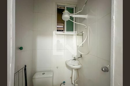 Apartamento para alugar com 69m², 2 quartos e sem vagaBanheiro de Serviço