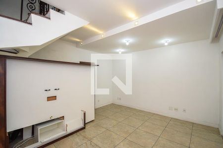Casa 1 - Sala de casa à venda com 4 quartos, 178m² em Olaria, Rio de Janeiro