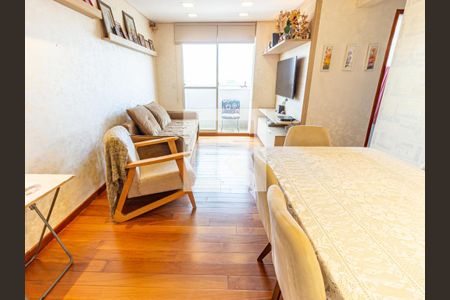 Sala de apartamento à venda com 2 quartos, 62m² em Vila Bertioga, São Paulo