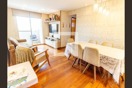 Sala de apartamento à venda com 2 quartos, 62m² em Vila Bertioga, São Paulo