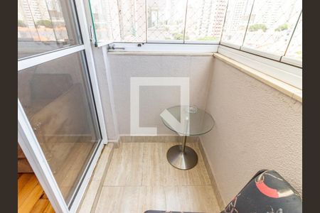 Varanda de apartamento à venda com 2 quartos, 62m² em Vila Bertioga, São Paulo