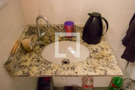 Apartamento à venda com 77m², 2 quartos e 1 vagaBanheiro do quarto 1