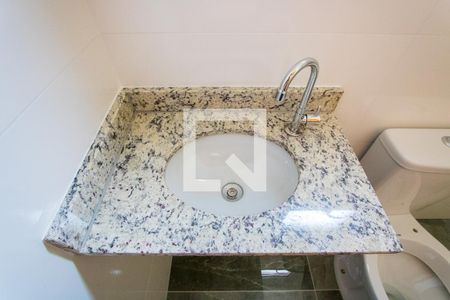 Apartamento à venda com 96m², 2 quartos e 2 vagasBanheiro do quarto 1