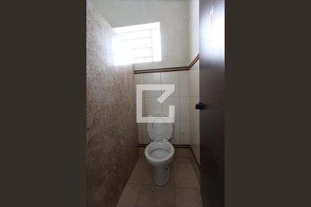 Casa para alugar com 278m², 3 quartos e 5 vagasBanheiro