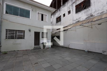 Casa para alugar com 278m², 3 quartos e 5 vagasQuintal