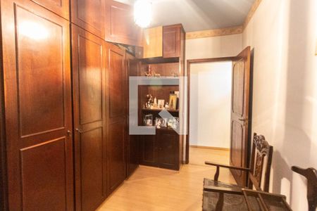 Casa à venda com 220m², 3 quartos e 3 vagasQuarto 2