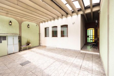 Casa à venda com 220m², 3 quartos e 3 vagasGaragem