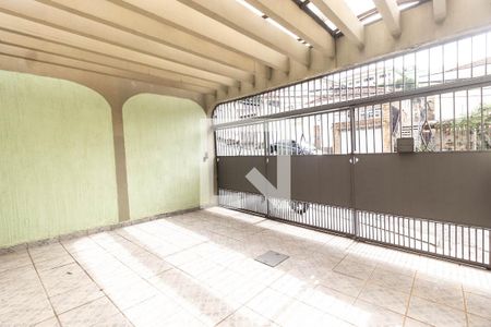 Casa à venda com 220m², 3 quartos e 3 vagasGaragem