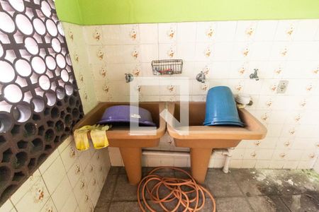 Casa à venda com 220m², 3 quartos e 3 vagasÁrea de serviço