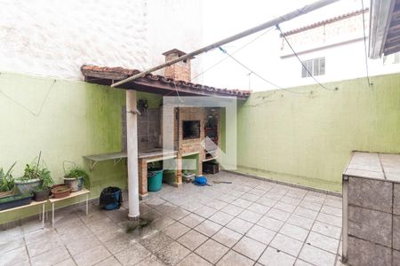 Casa à venda com 220m², 3 quartos e 3 vagasChurrasqueira
