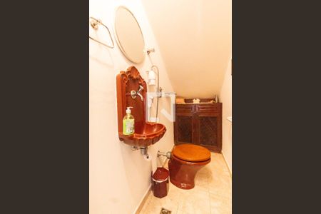 Casa à venda com 220m², 3 quartos e 3 vagasLavabo