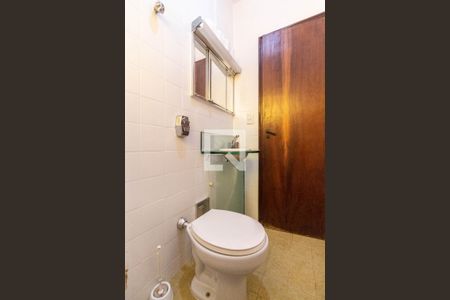 Casa à venda com 220m², 3 quartos e 3 vagasBanheiro