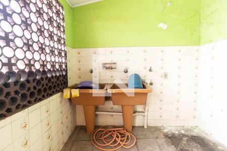 Casa à venda com 220m², 3 quartos e 3 vagasÁrea de serviço