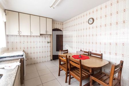 Casa à venda com 220m², 3 quartos e 3 vagasCozinha