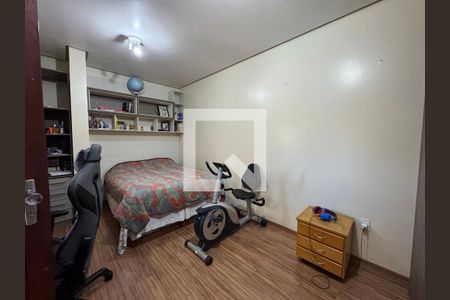 Casa à venda com 860m², 4 quartos e 7 vagas Casa à venda com 860m², 4 quartos e 7 vagasQuarto 4