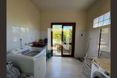 Casa à venda com 860m², 4 quartos e 7 vagas Casa à venda com 860m², 4 quartos e 7 vagasDetalhe da área de serviço