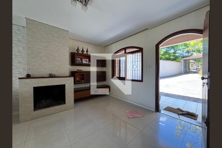 Casa à venda com 860m², 4 quartos e 7 vagas Casa à venda com 860m², 4 quartos e 7 vagasSala/Lareira
