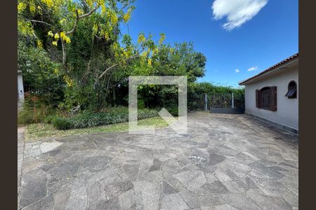 Casa à venda com 860m², 4 quartos e 7 vagas Casa à venda com 860m², 4 quartos e 7 vagasÁrea comum