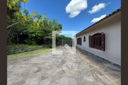 Casa à venda com 860m², 4 quartos e 7 vagas Casa à venda com 860m², 4 quartos e 7 vagasÁrea comum