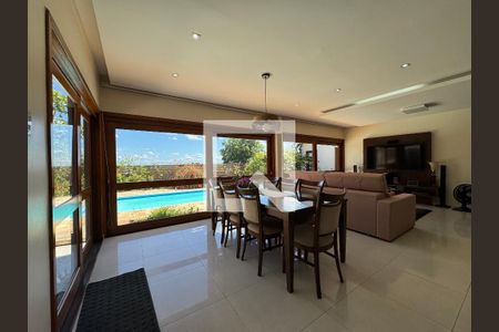 Casa à venda com 860m², 4 quartos e 7 vagas Casa à venda com 860m², 4 quartos e 7 vagasCopa