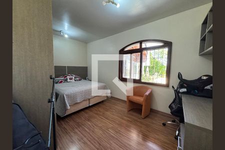 Casa à venda com 860m², 4 quartos e 7 vagas Casa à venda com 860m², 4 quartos e 7 vagasQuarto 2