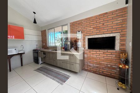 Casa à venda com 860m², 4 quartos e 7 vagas Casa à venda com 860m², 4 quartos e 7 vagasEspaço Gourmet