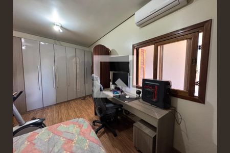 Casa à venda com 860m², 4 quartos e 7 vagas Casa à venda com 860m², 4 quartos e 7 vagasQuarto 4