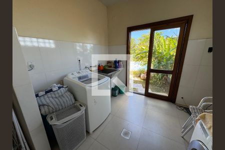 Casa à venda com 860m², 4 quartos e 7 vagas Casa à venda com 860m², 4 quartos e 7 vagasDetalhe da área de serviço