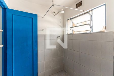 Apartamento à venda com 42m², 1 quarto e sem vagaBanheiro e área de serviço