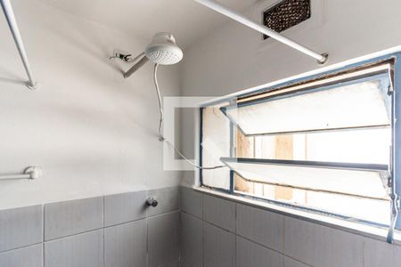 Apartamento à venda com 42m², 1 quarto e sem vagaBanheiro e área de serviço